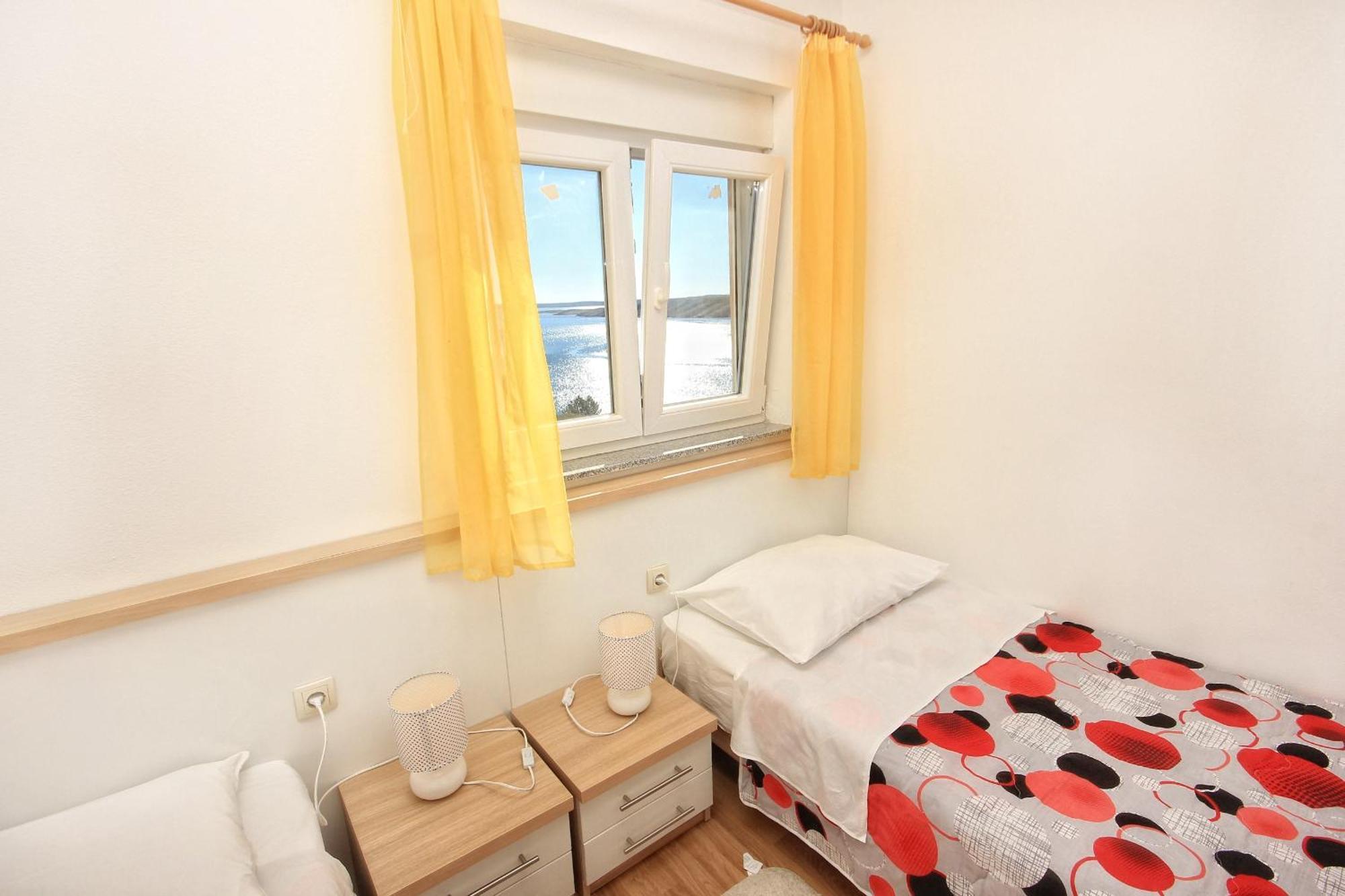 Apartments By The Sea Vlasici, Pag - 9324 Oda fotoğraf